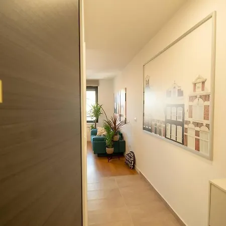 Gardos Bauhaus Apartment